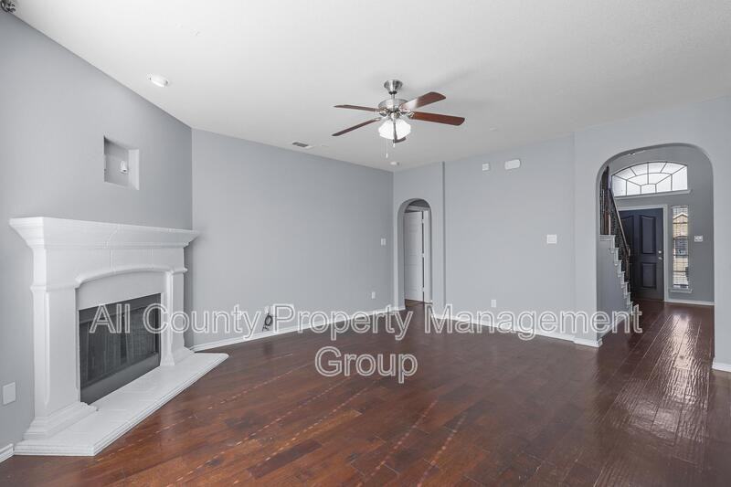 13229 Larks View Pt - Photo 3 of 21