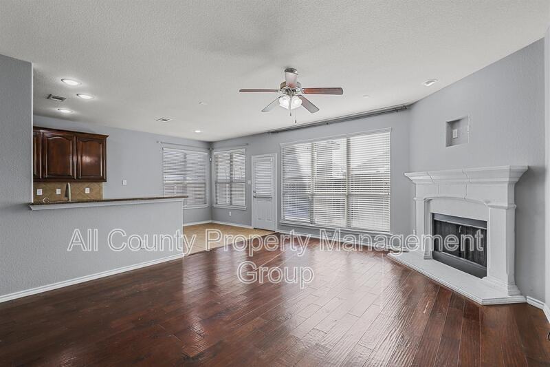 13229 Larks View Pt - Photo 4 of 21