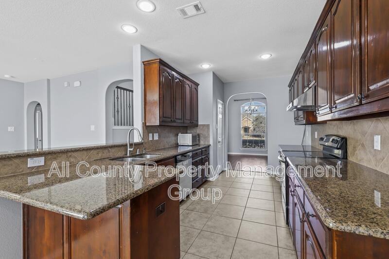 13229 Larks View Pt - Photo 7 of 21
