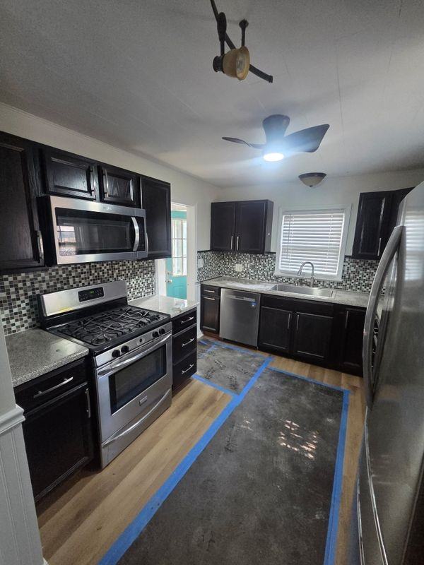 5627 Elliott Dr - Photo 4 of 14