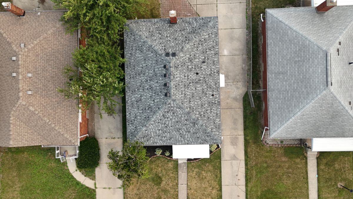 18536 Holland Ave - Photo 5 of 21
