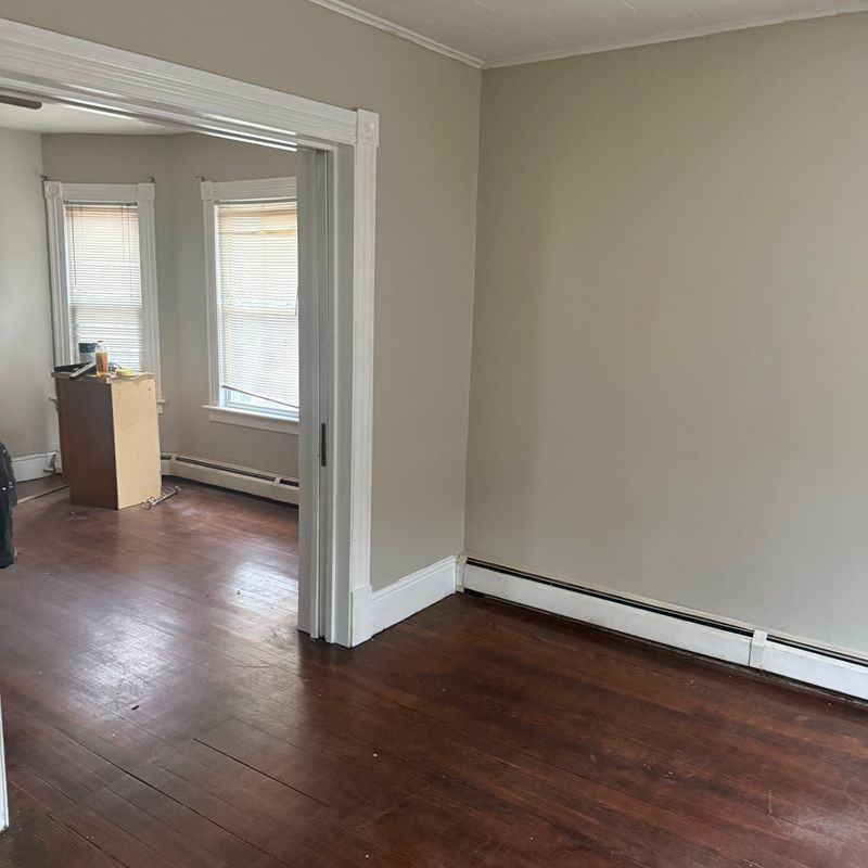 12 Harvard St - Photo 3 of 4