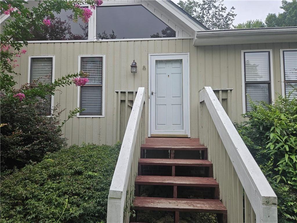 395 Monivea Ln - Photo 3 of 23