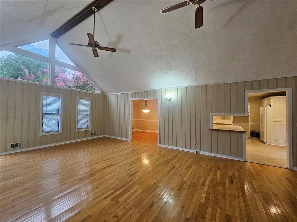 395 Monivea Ln - Photo 5 of 23