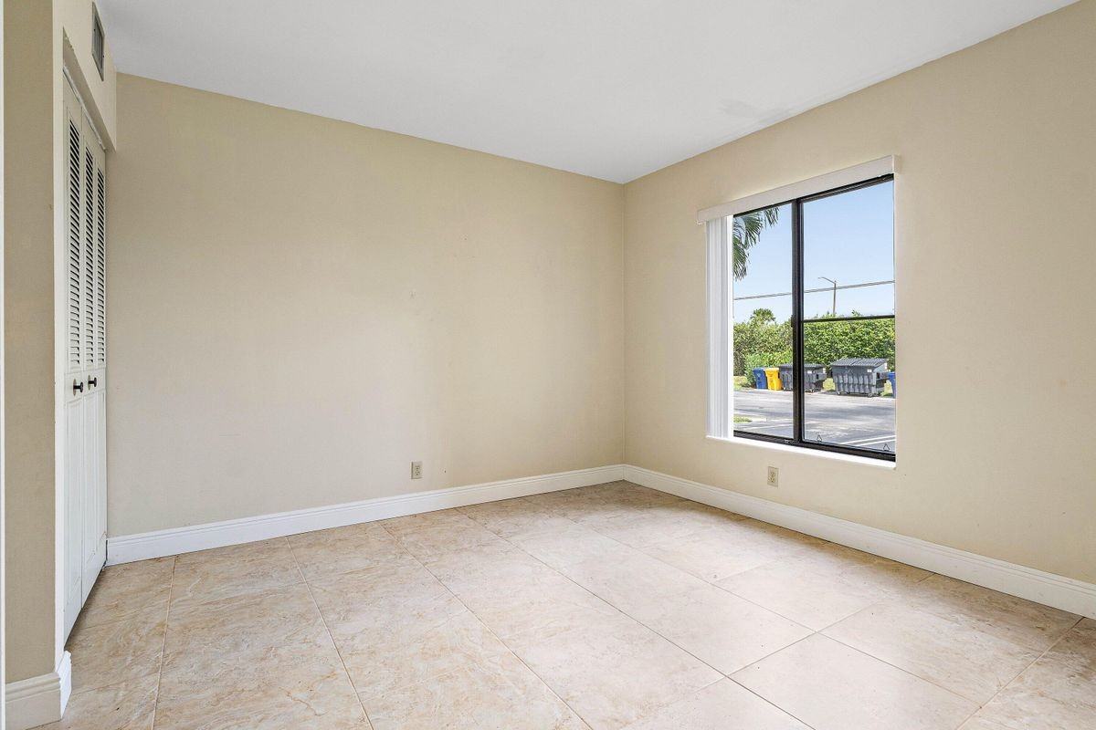 826 Sky Pine Way Apt D1 - Photo 5 of 14