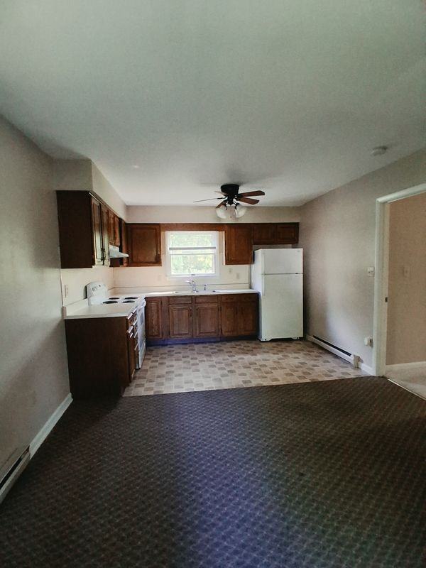 14 Amy Dr - Photo 2 of 8