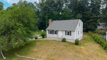 featured image of 51 Ambrose St