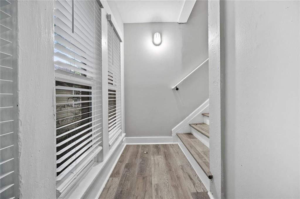 1126 Briarcliff Pl Ne ##1 - Photo 3 of 13