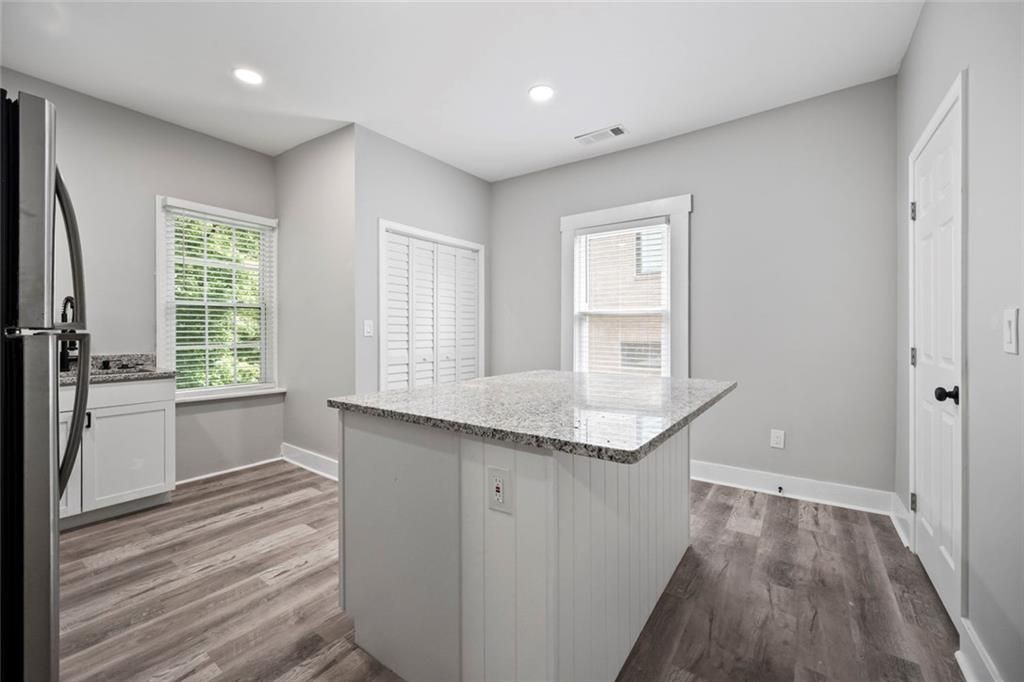 1126 Briarcliff Pl Ne ##1 - Photo 4 of 13