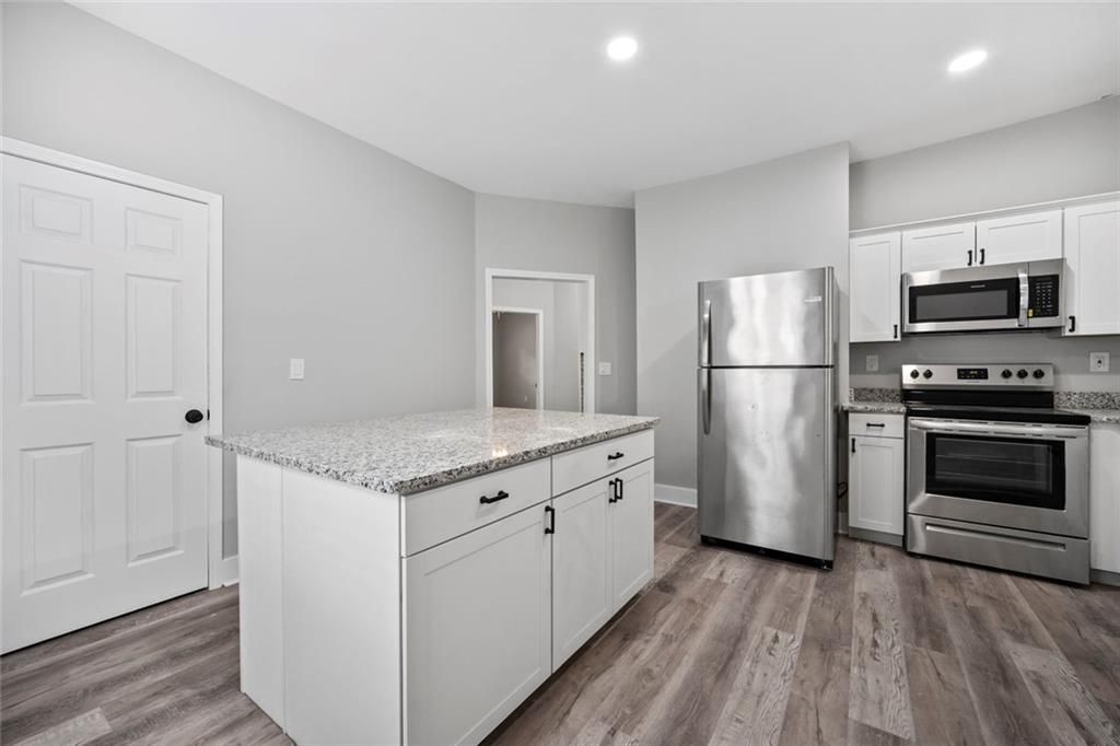 1126 Briarcliff Pl Ne ##1 - Photo 5 of 13