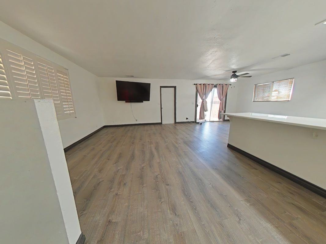 12757 Kiowa Rd ##3 - Photo 2 of 3