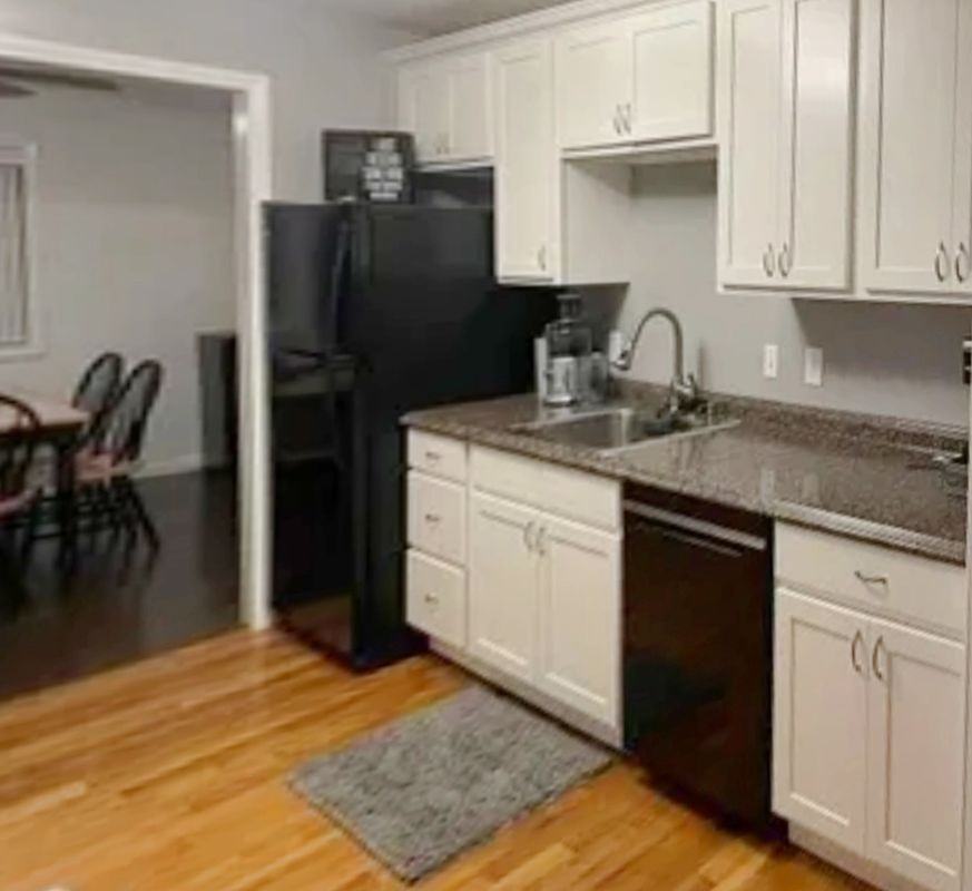 124 Morningside Dr W - Photo 3 of 12