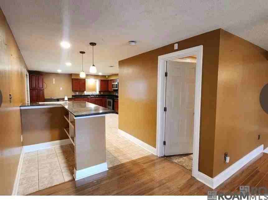 158 E 27th St - Photo 2 of 7
