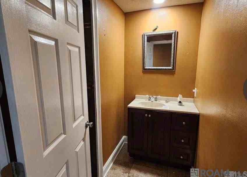 158 E 27th St - Photo 3 of 7