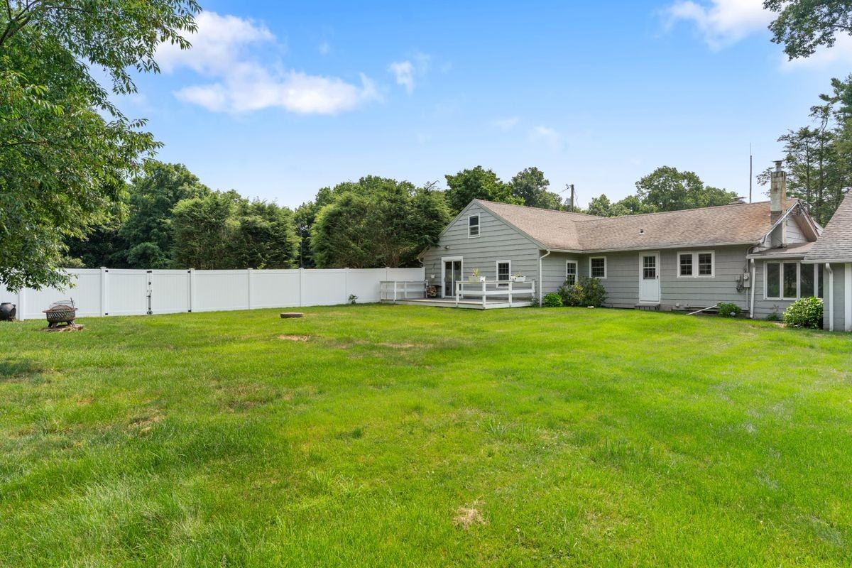 21 Richdale Dr ##A - Photo 3 of 7