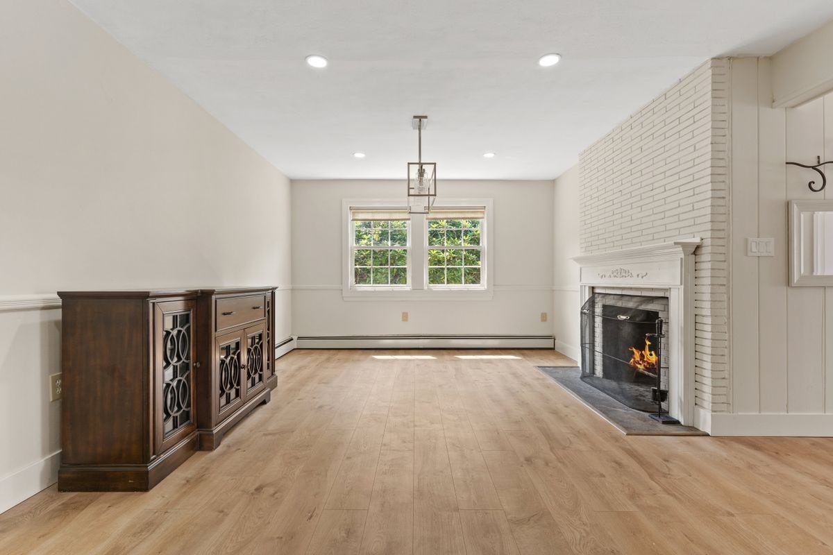 21 Richdale Dr ##A - Photo 5 of 7