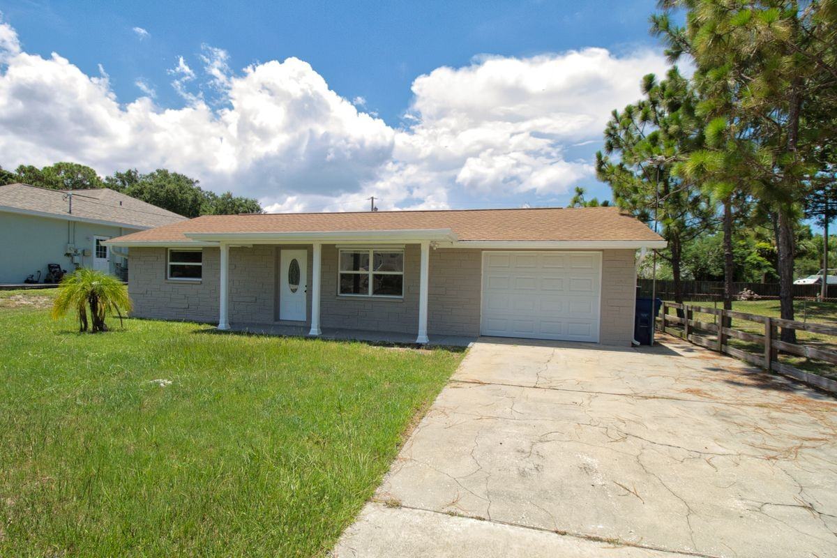 4632 Salvia St