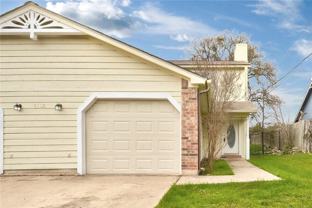 6102 Parkwood Dr ##A - Photo 1 of 1