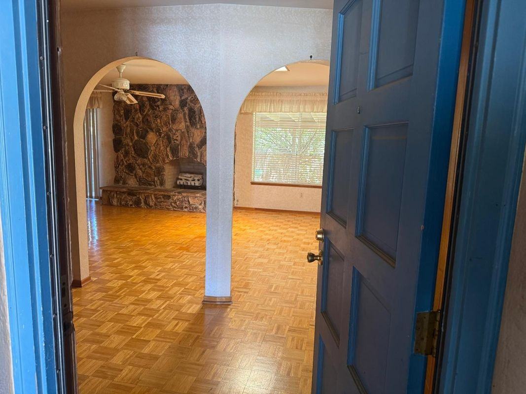 1731 Miramonte Ct - Photo 2 of 11