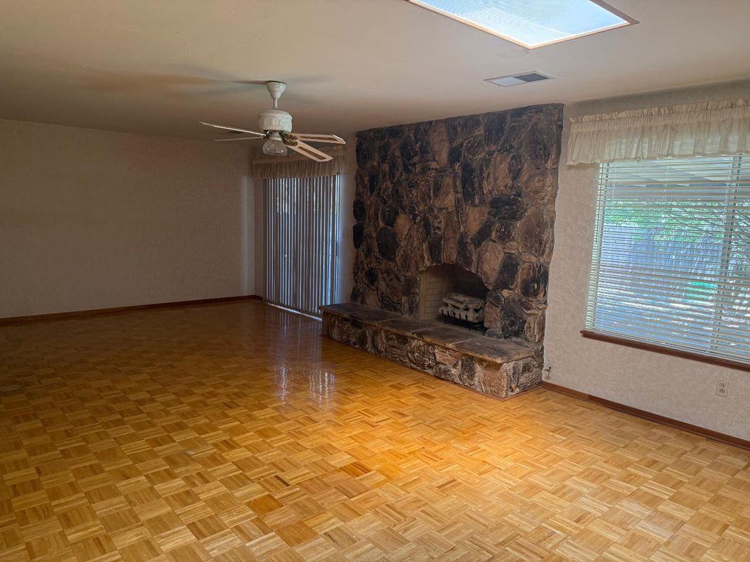 1731 Miramonte Ct - Photo 3 of 11