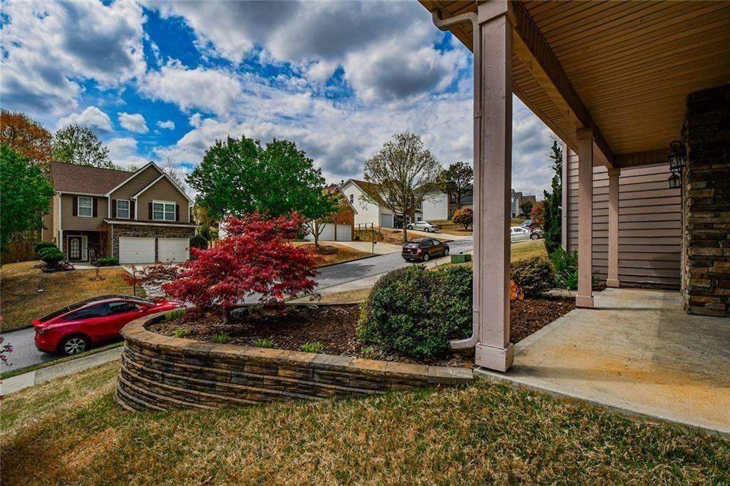 420 Rockbass Rd - Photo 2 of 50