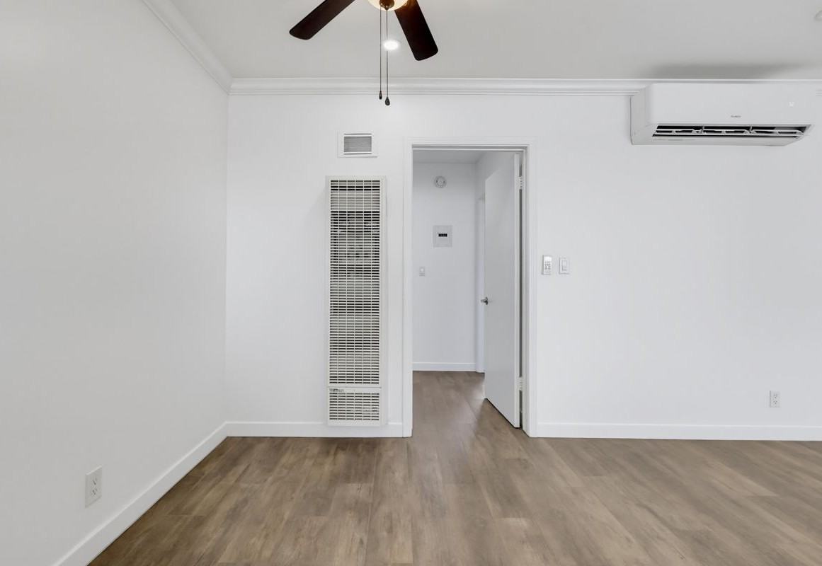 6065 Pickford Pl - Photo 6 of 22