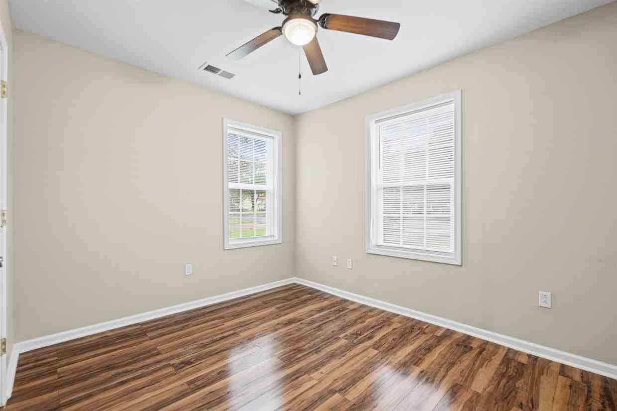 3094 Park Avenue #1 - Photo 4 of 9