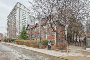 featured image of 33 Maitland St
