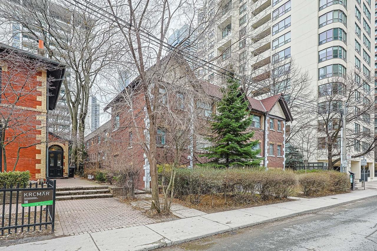 33 Maitland Street - Photo 3 of 5