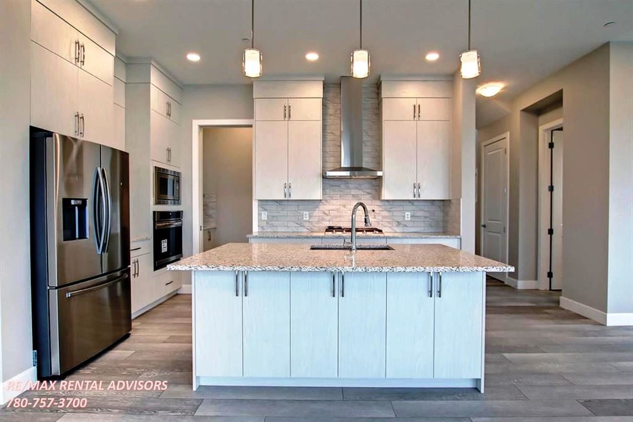 143 Lucas Terr Nw - Photo 2 of 31