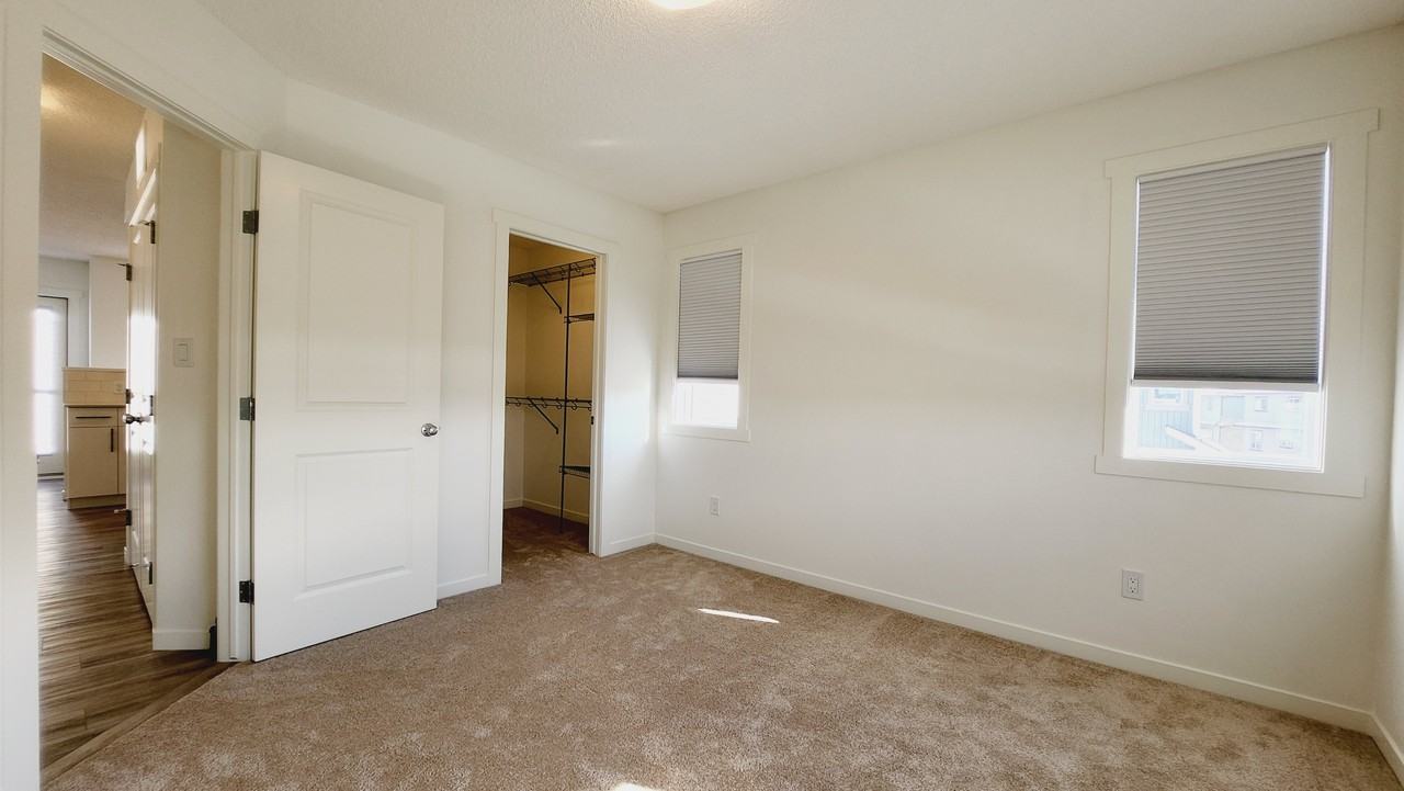 1530 Tamarack Boulevard NW - Photo 5 of 8