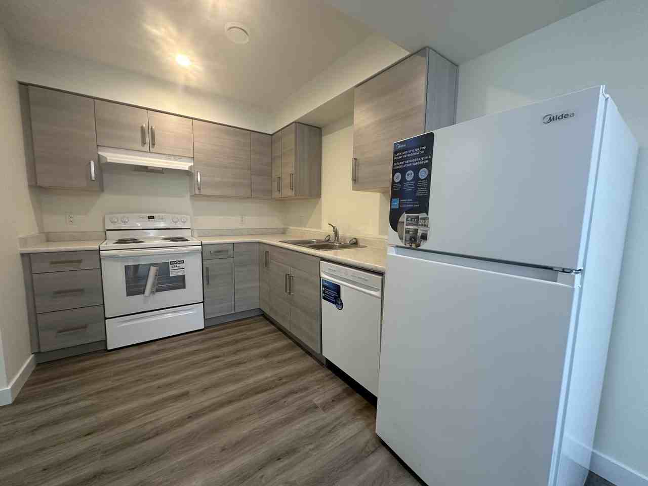 11903 93 Street NW B - MAIN - Photo 5 of 14