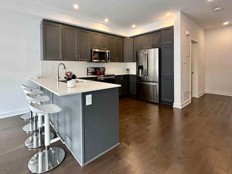 297 Joshua St - Photo 3 of 13