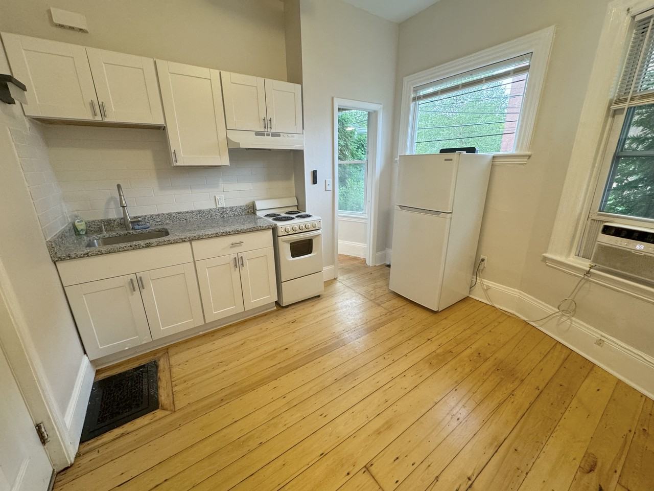 31 Academy Hill Rd #1F - Photo 5 of 12