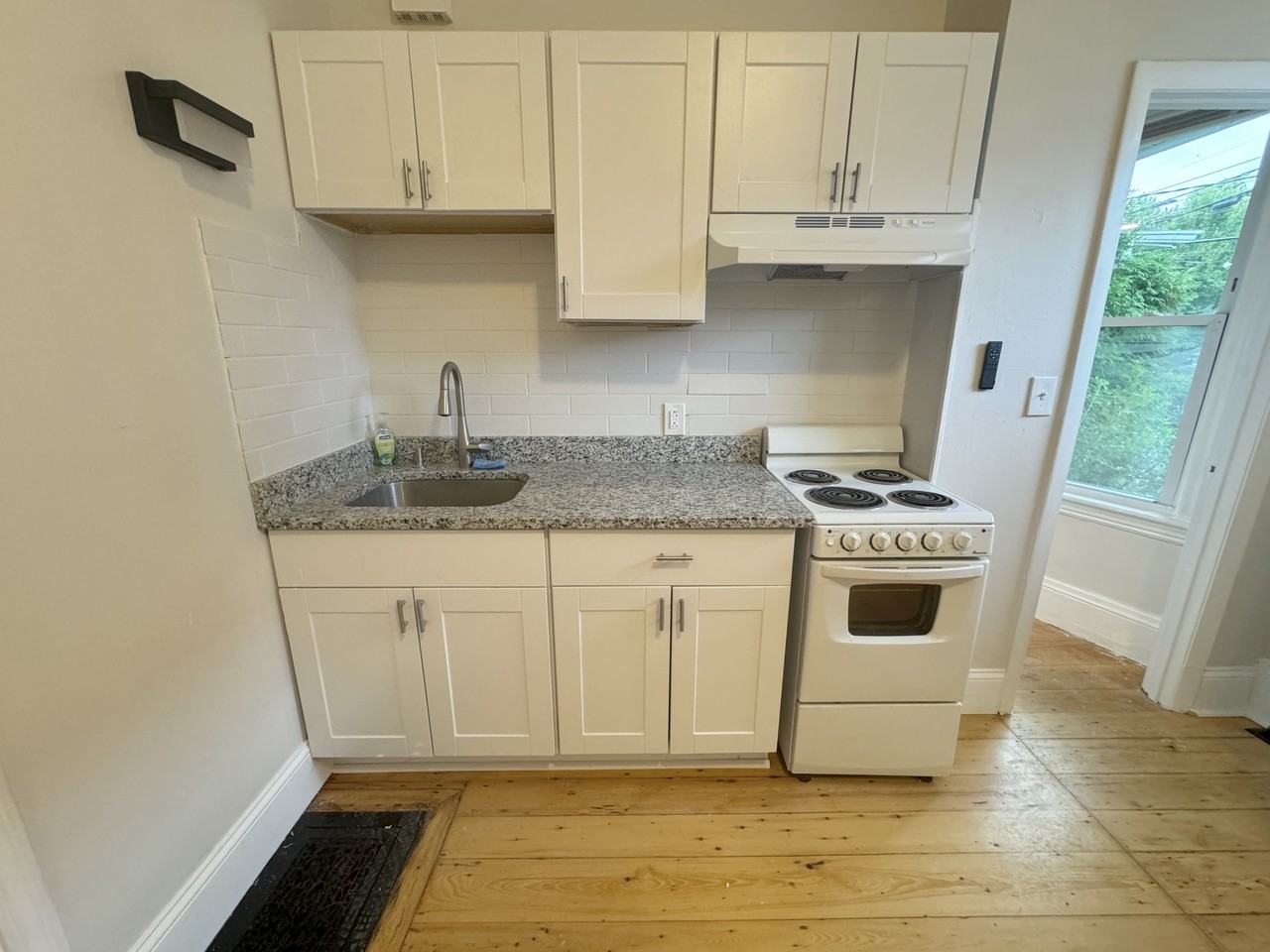 31 Academy Hill Rd #1F - Photo 6 of 12