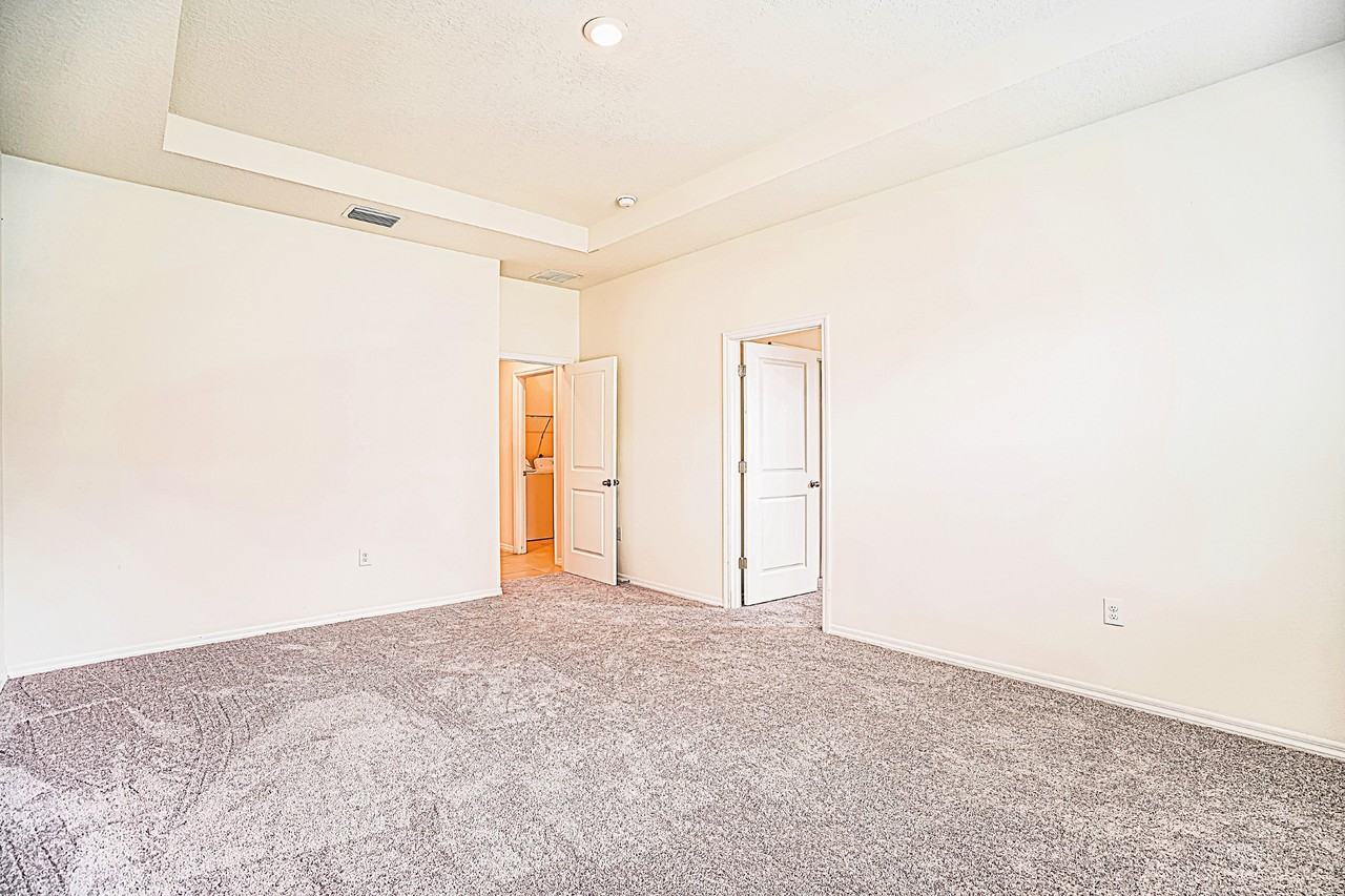 796 SE 66th Ter - Photo 6 of 16