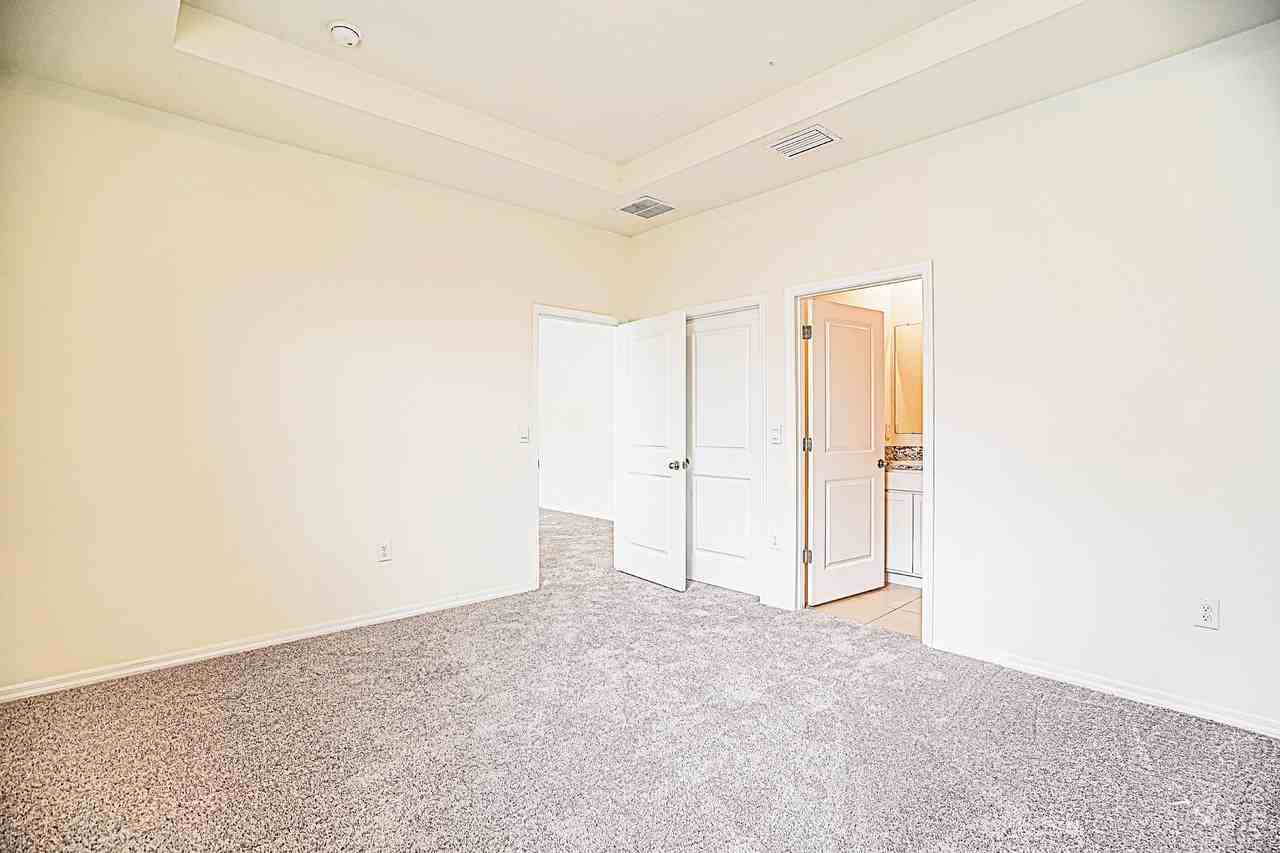 796 SE 66th Ter - Photo 7 of 16