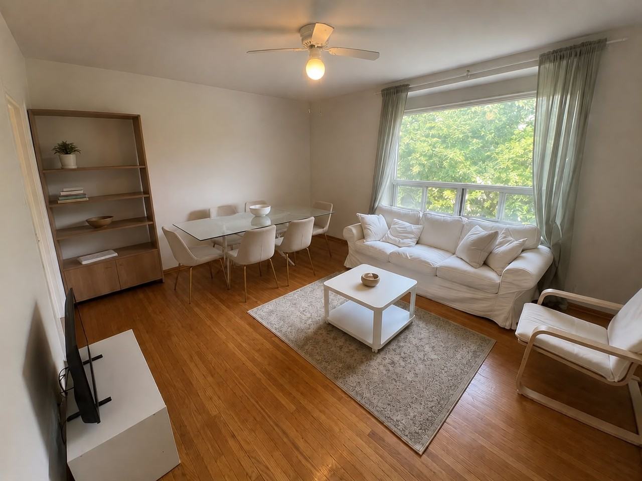 214 Montrose Avenue - Photo 3