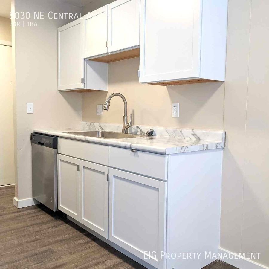 Elgin Pines - Photo 2 of 50