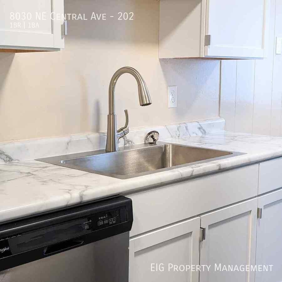 Elgin Pines - Photo 3 of 50