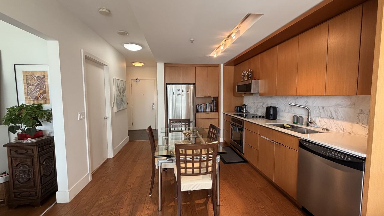 158 13th Street West #703 - Photo 5 of 9