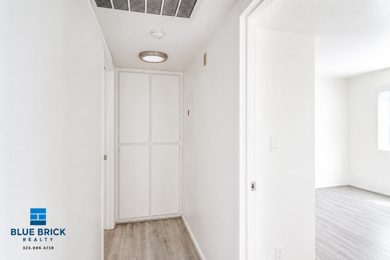 3775 Beethoven St - Photo 5 of 20