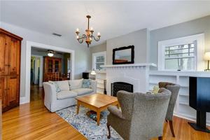 featured image of 2838 Pearl Street