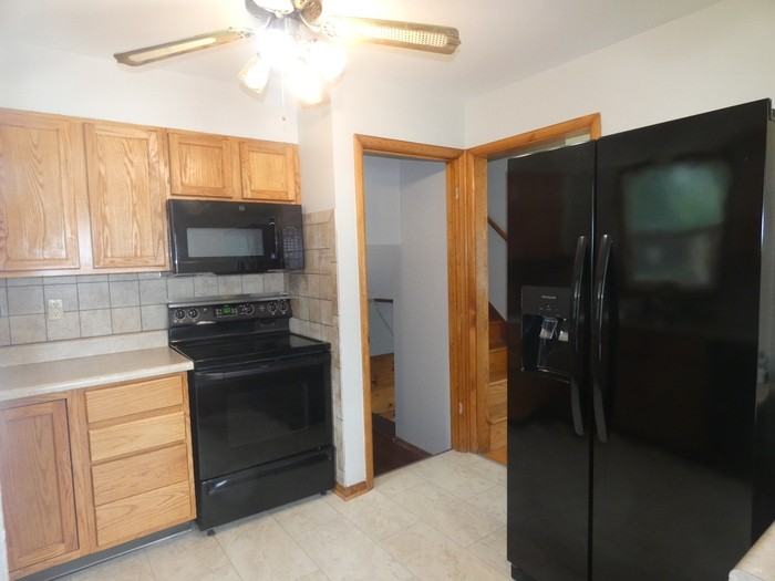 1402 Ne 67th St - Photo 7 of 20