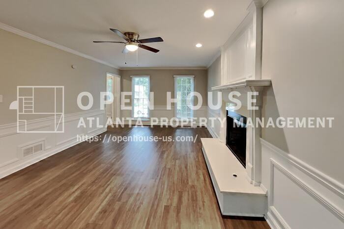 2052 Sumter Ct - Photo 5 of 25