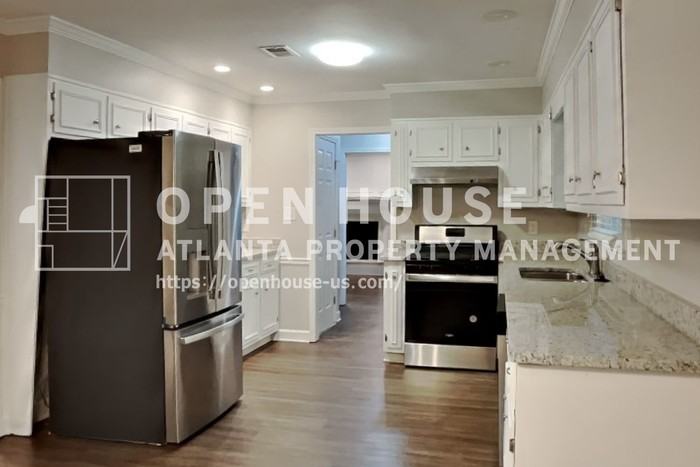 2052 Sumter Ct - Photo 7 of 25