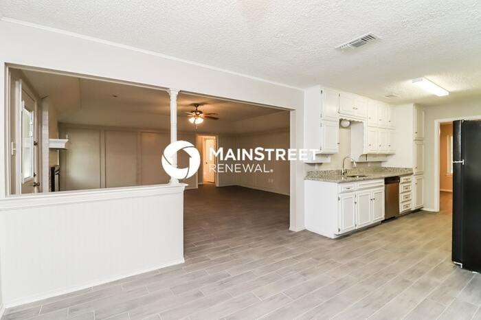 5512 Pleasant Meadow Dr - Photo 5 of 15
