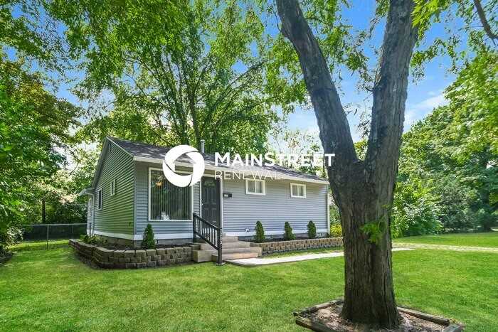 2203 E 67th St - Photo 2 of 16