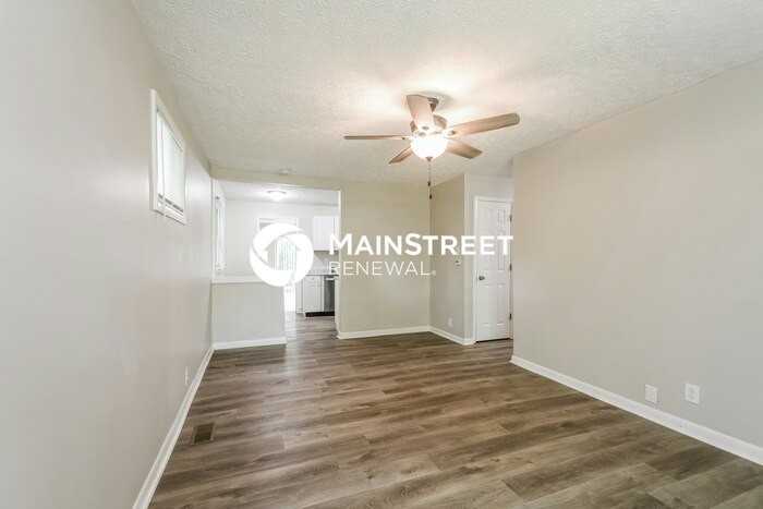 2203 E 67th St - Photo 4 of 16