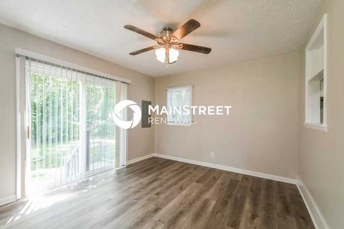 2203 E 67th St - Photo 5 of 16